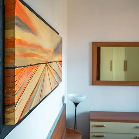 Te Vojo Ben -furnished Flat- דירה